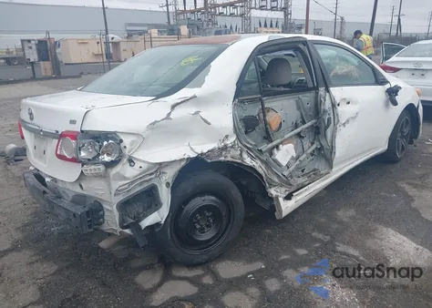 2011 Toyota Corolla Le z USA, uszkodzony, nr VIN JTDBU4EE1BJ098560